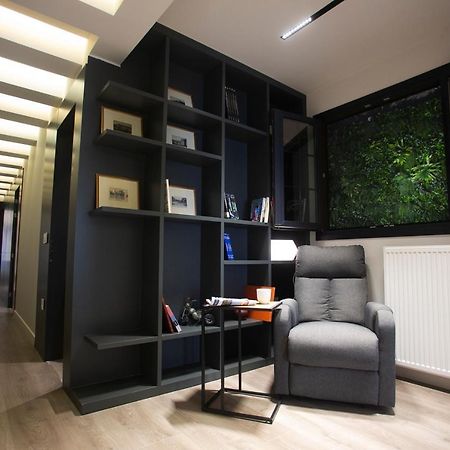 The Lux2 A Gorgeous Apartment Салоники Экстерьер фото
