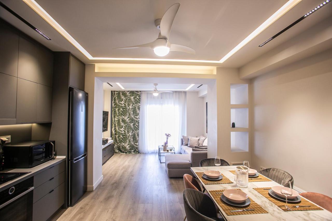 The Lux2 A Gorgeous Apartment Салоники Экстерьер фото